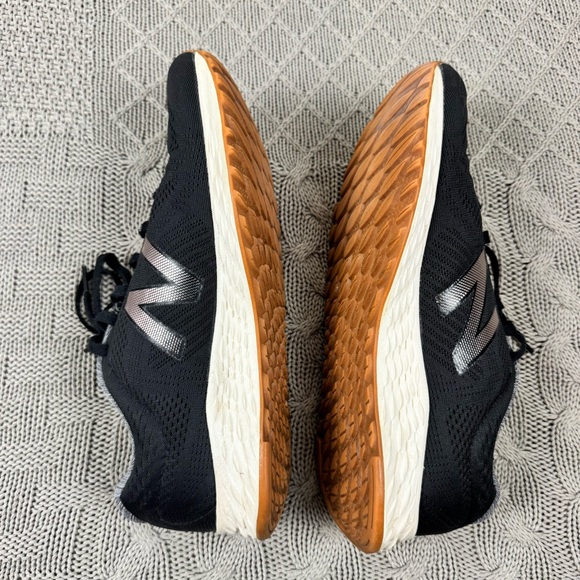 New Balance Women’s Fresh Foam Arishi with Gum Bottom Sneaker ~ 9 - Picture 4 of 10